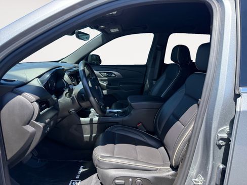 Used 2023 Chevrolet Traverse Premier AWD/4WD image 10