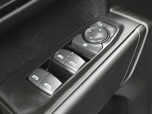 Used 2020 Chevrolet Silverado 1500 Custom Trail Boss w/ Custom Convenience Package AWD/4WD image 13