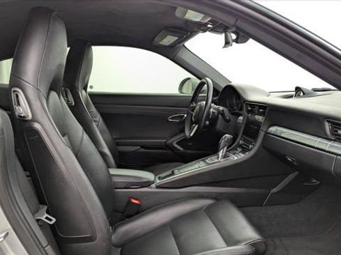 Used 2018 Porsche 911 Carrera RWD image 18