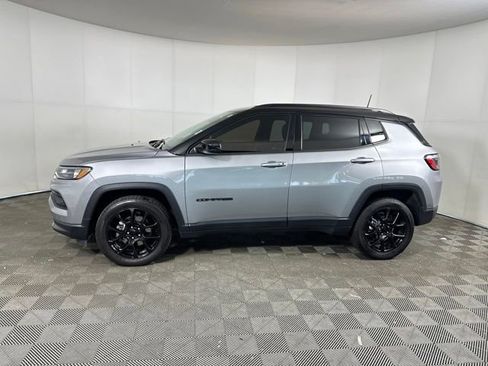Used 2022 Jeep Compass Altitude image 6