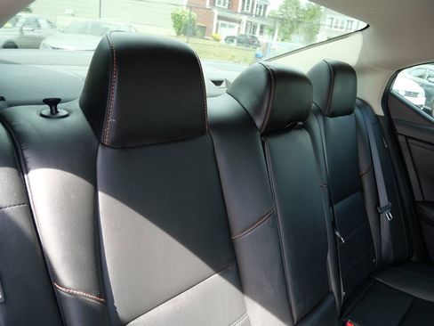 Used 2021 Nissan Sentra SR w/ SR Premium Package FWD image 31