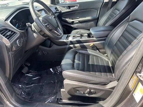 Certified 2019 Ford Edge SEL w/ Equipment Group 201A image 17