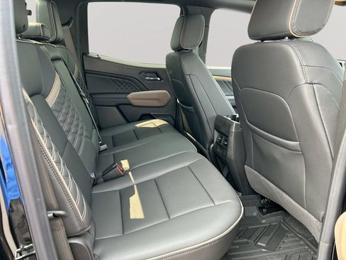 Used 2026 GMC Canyon Denali AWD/4WD image 26