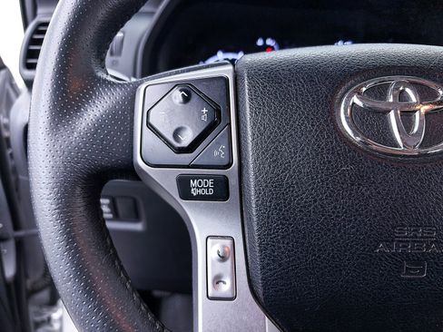 Used 2020 Toyota 4Runner SR5 Premium AWD/4WD image 33