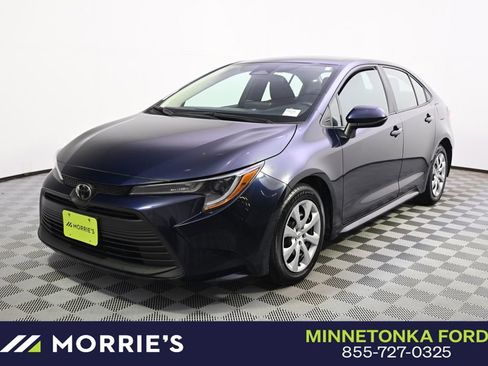 Used 2023 Toyota Corolla LE image 1