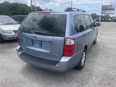 Used 2009 Kia Sedona LX image 5