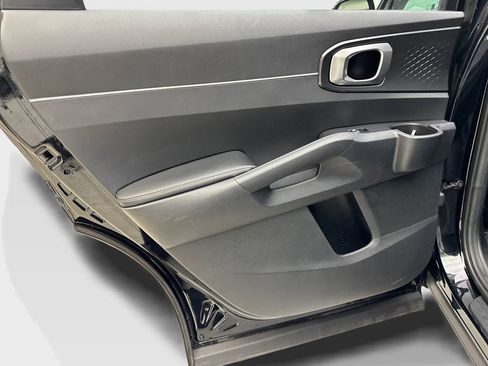 Used 2025 Kia Sorento S w/ Panoramic Sunroof Package FWD image 35