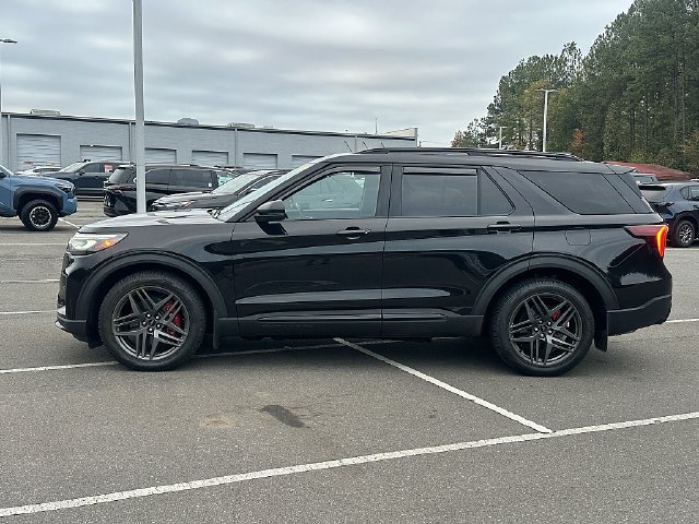 Used 2025 Ford Explorer ST w/ Sun And Sound Package AWD/4WD image 4