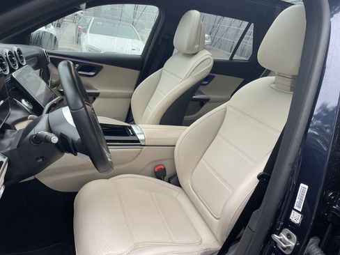 Certified 2024 Mercedes-Benz GLC 300 image 22