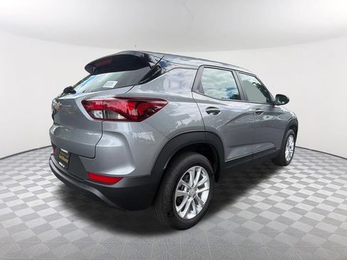 Used 2025 Chevrolet TrailBlazer LS FWD image 5