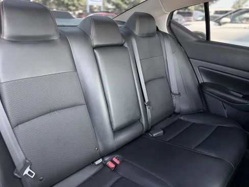 Used 2022 Nissan Altima 2.0 SR FWD image 19