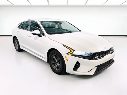 Used 2023 Kia K5 LXS FWD image 3
