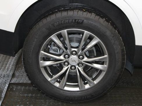 Certified 2023 Cadillac XT5 Premium Luxury AWD/4WD image 39