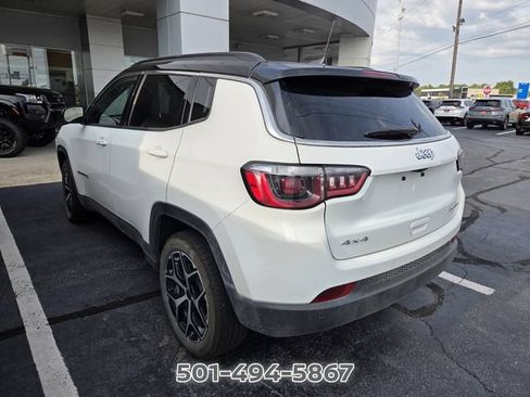 Used 2026 Jeep Compass Limited AWD/4WD image 7
