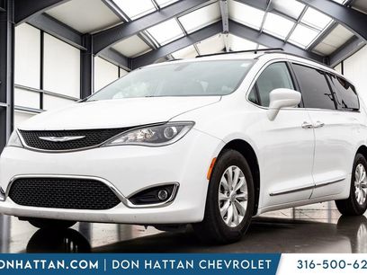 Used 2017 Chrysler Pacifica Touring-L