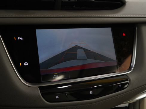 Used 2021 Cadillac XT5 Premium Luxury image 23