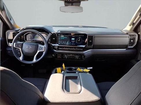 Used 2024 Chevrolet Silverado 1500 RST image 7