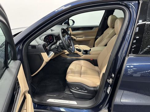 Used 2026 Porsche Cayenne S AWD/4WD image 16