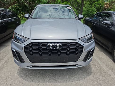 Certified 2023 Audi Q5 2.0T Premium w/ Convenience Package AWD/4WD image 2