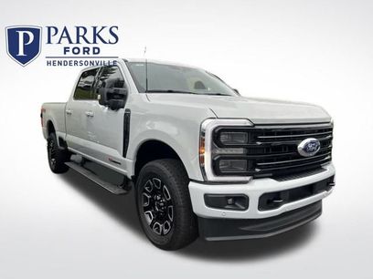 New 2025 Ford F350 Platinum w/ FX4 Off-Road Package