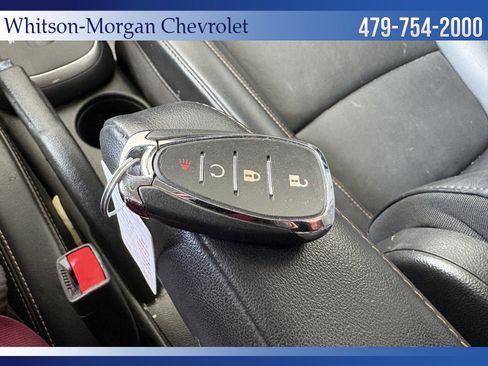 Used 2021 Chevrolet Trax LT w/ Premium Seat Package AWD/4WD image 20