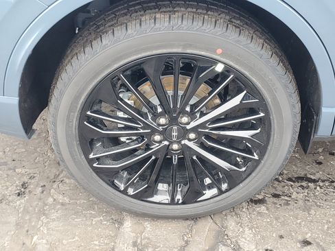 New 2026 Lincoln Corsair Premiere image 5