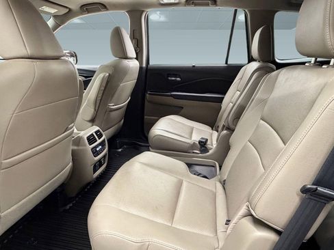 Used 2022 Honda Pilot Elite image 21