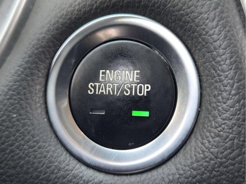 Used 2020 Chevrolet Traverse LS FWD image 19