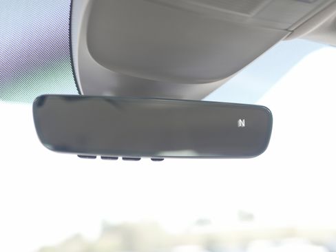 New 2025 Volkswagen Taos SE image 27