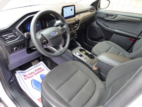 Used 2025 Ford Escape Active AWD/4WD image 23