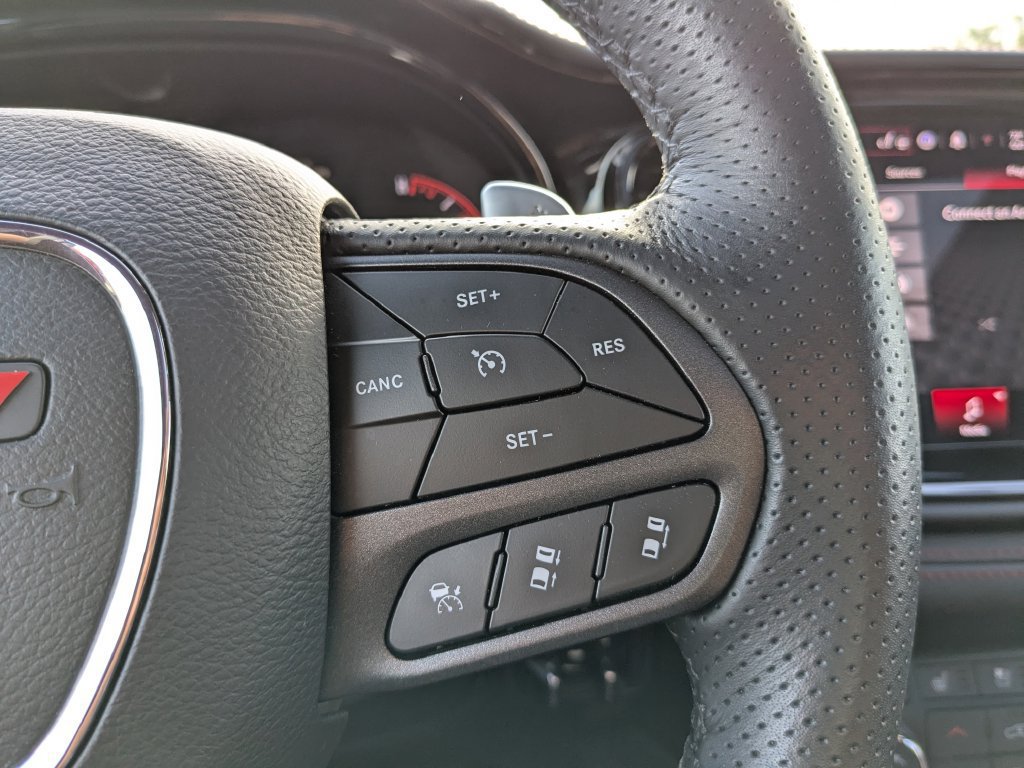 Used 2025 Dodge Durango R/T AWD/4WD image 30