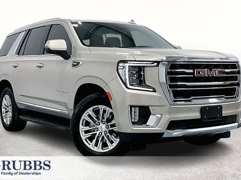 Used 2023 GMC Yukon SLT w/ SLT Luxury Package image 1