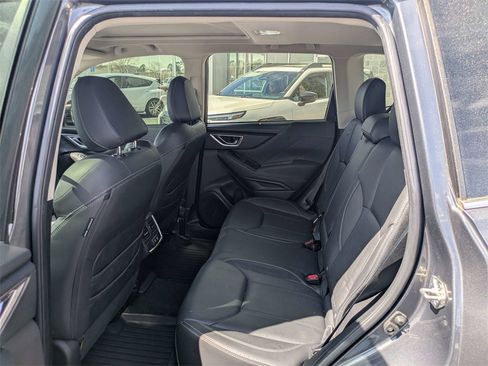 Used 2021 Subaru Forester Limited w/ Popular Package #3 image 16