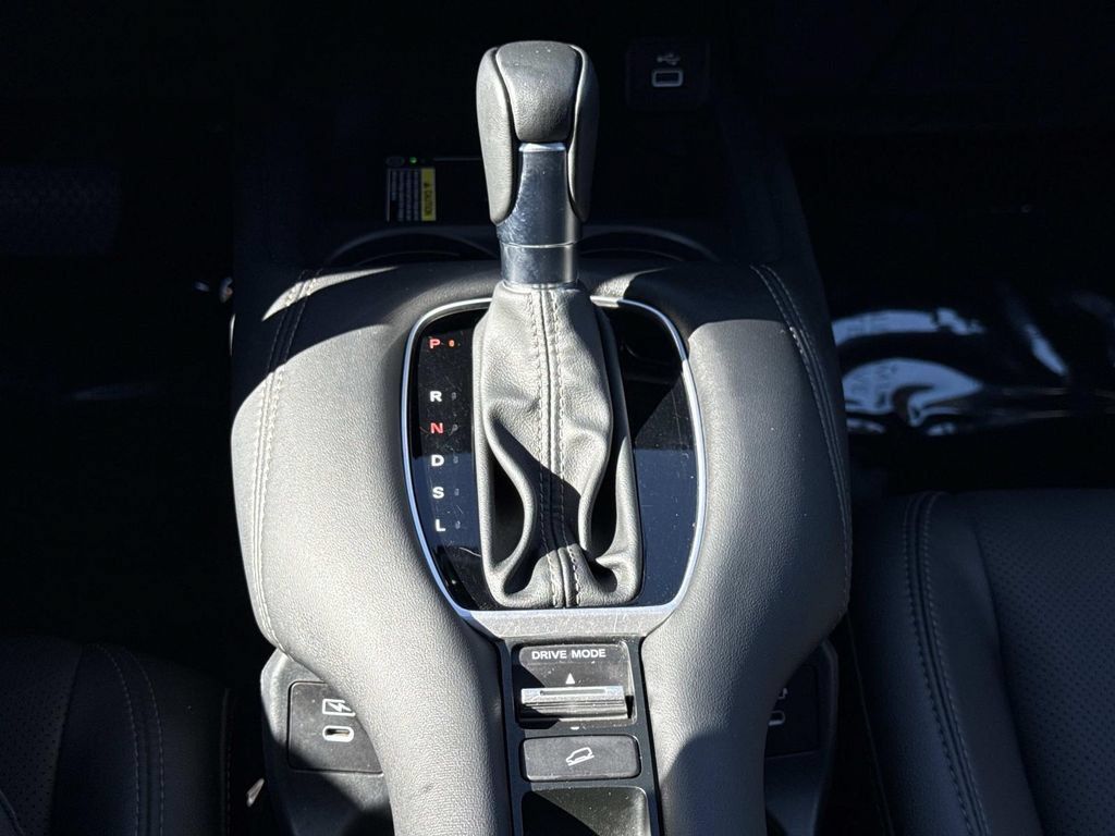 Used 2025 Honda HR-V EX-L image 8