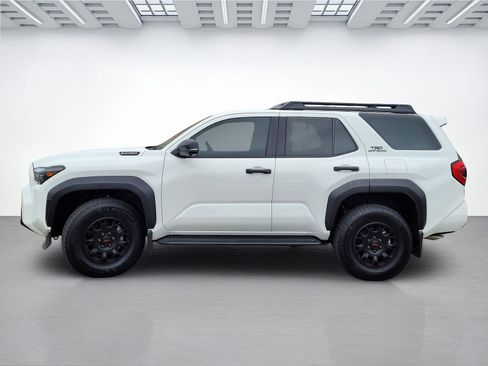 Used 2025 Toyota 4Runner TRD Off-Road Premium image 7