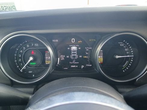 Used 2023 Jeep Wrangler Unlimited Rubicon 4xe AWD/4WD image 21