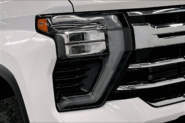 Used 2025 Chevrolet Silverado 3500 LTZ AWD/4WD image 33