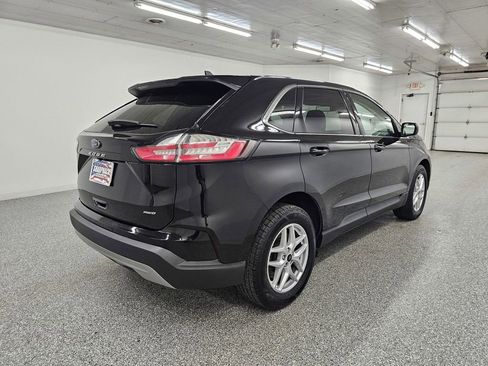 Used 2024 Ford Edge SEL w/ Convenience Package AWD/4WD image 4