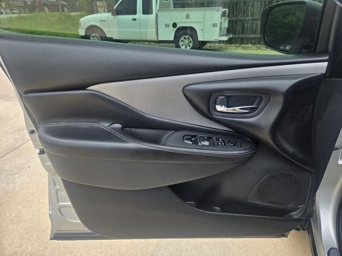 Used 2019 Nissan Murano S FWD image 20