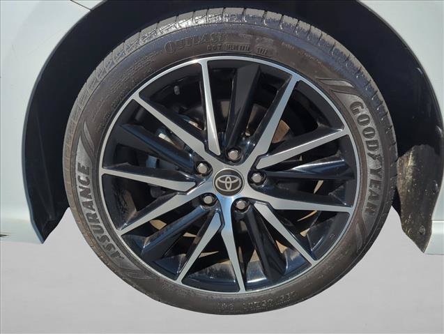 Used 2023 Toyota Camry SE FWD image 9