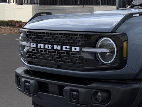 New 2025 Ford Bronco Badlands image 19
