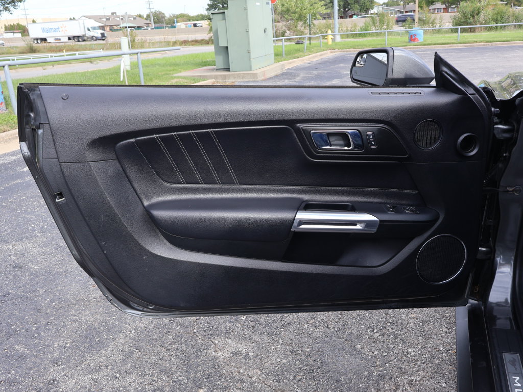 Used 2017 Ford Mustang GT Premium w/ Black Accent Package RWD image 34