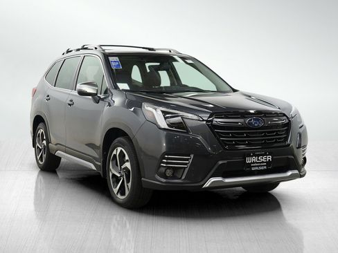 Used 2024 Subaru Forester Touring w/ POP Package 3 AWD/4WD image 3
