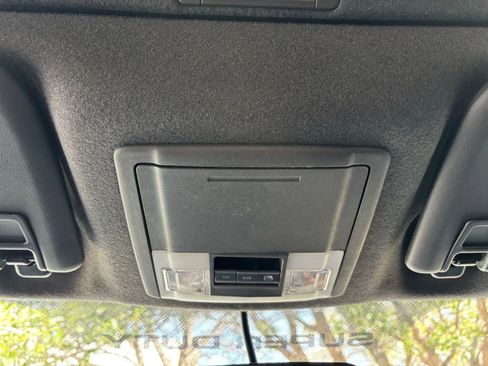 Used 2016 Ford F250 Lariat w/ Lariat Ultimate Package AWD/4WD image 28