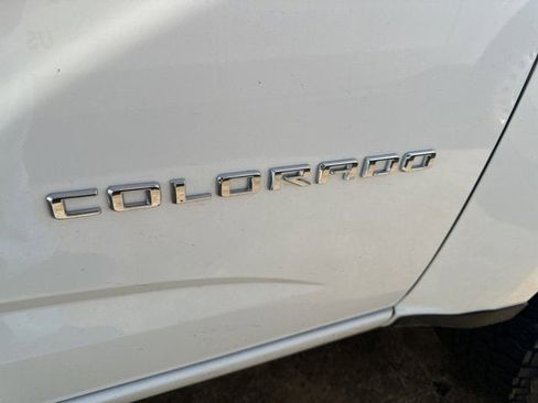 Used 2022 Chevrolet Colorado LT w/ Fleet Safety Package image 9