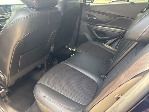 Used 2022 Buick Encore Preferred w/ Safety Package AWD/4WD image 31