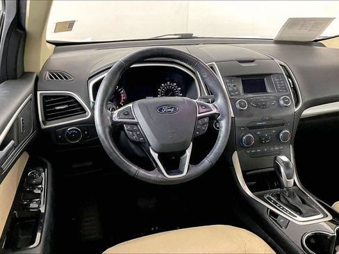 Used 2016 Ford Edge SEL FWD image 3