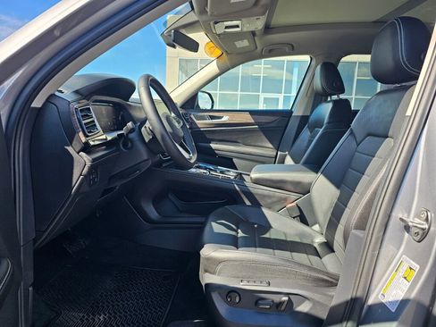 Certified 2025 Volkswagen Atlas SEL AWD/4WD image 10