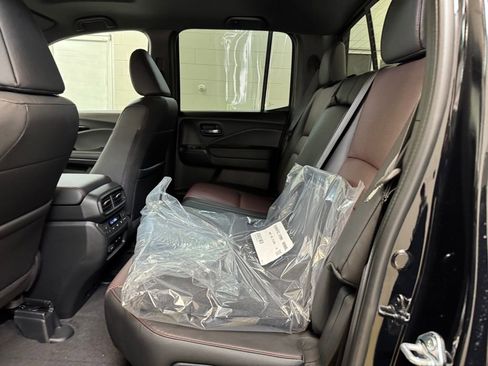 New 2026 Honda Ridgeline Black Edition image 17