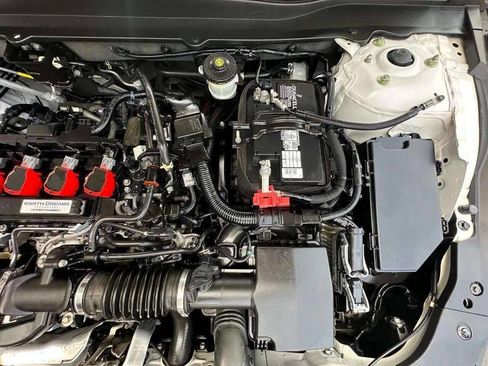 Used 2018 Honda Accord Sport image 39